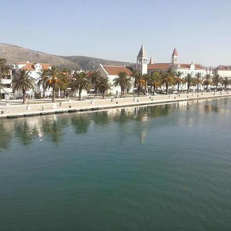 Apartment Meri Trogir Exteriör bild