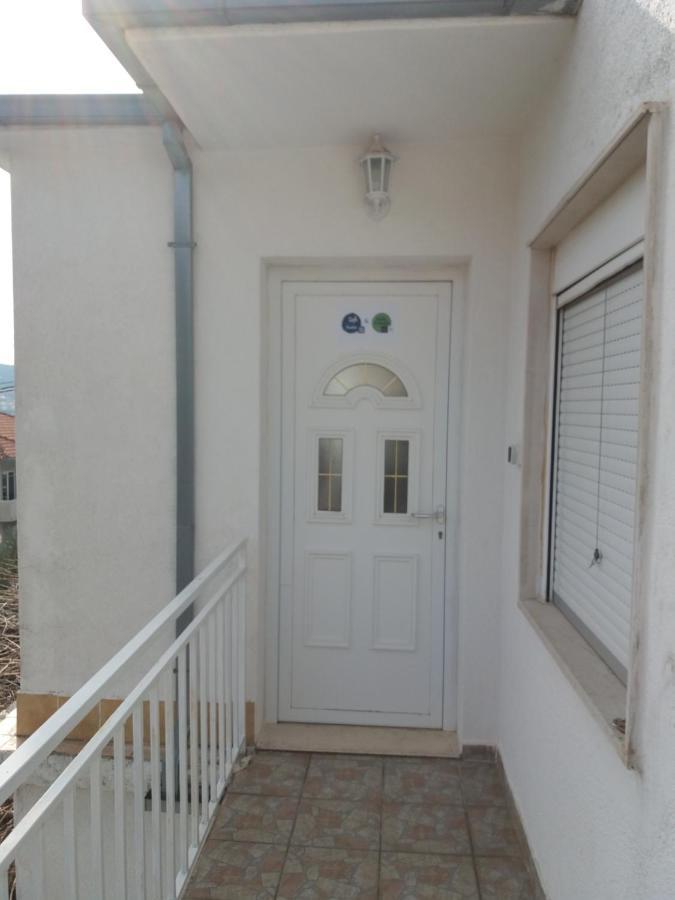 Apartment Meri Trogir Exteriör bild