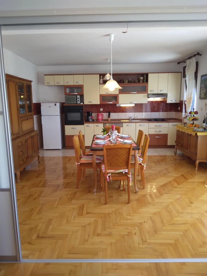 Apartment Meri Trogir Exteriör bild