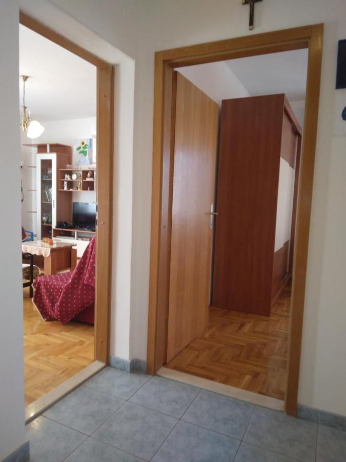Apartment Meri Trogir Exteriör bild