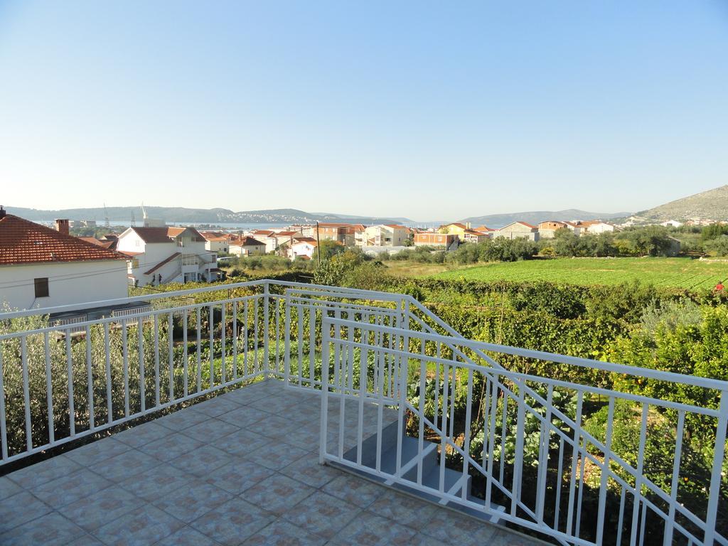 Apartment Meri Trogir Exteriör bild