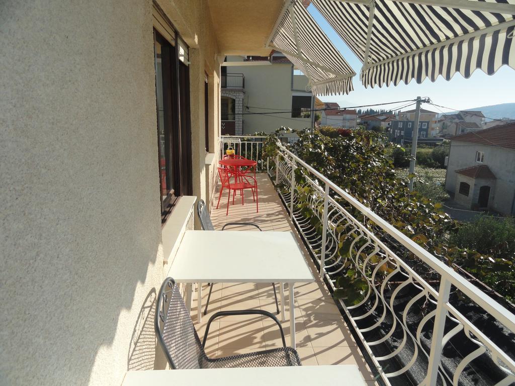 Apartment Meri Trogir Exteriör bild