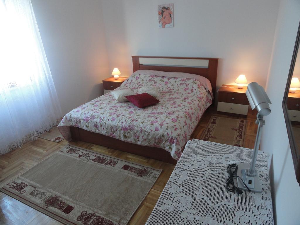 Apartment Meri Trogir Exteriör bild
